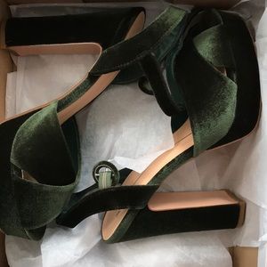 Dark Green Velvet Platform Shoes Size 9 BNIB